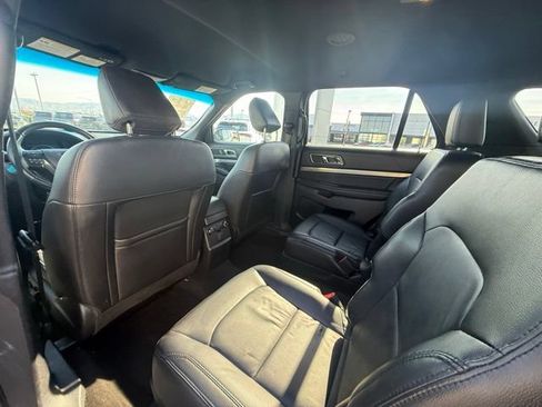 Used 2018 Ford Explorer XLT w/ Equipment Group 202A AWD/4WD image 14