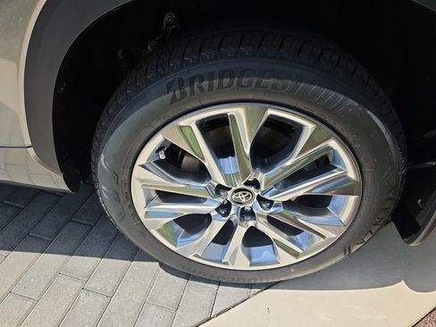 New 2026 Toyota Highlander Limited AWD/4WD image 34