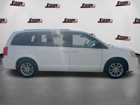Used 2019 Dodge Grand Caravan SXT w/ Quick Order Package 29G SXT image 4