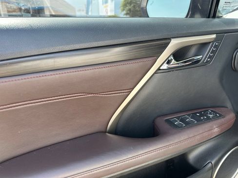 Used 2019 Lexus RX 350 FWD w/ Navigation Package image 9
