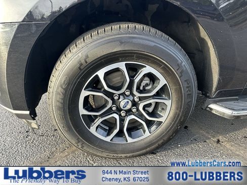 Used 2023 Ford Expedition Max XLT image 10