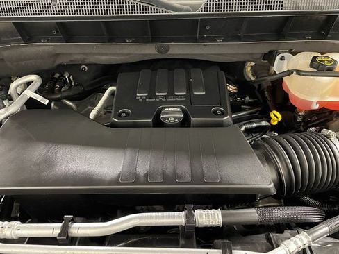 Used 2024 Chevrolet Silverado 1500 LT AWD/4WD image 23