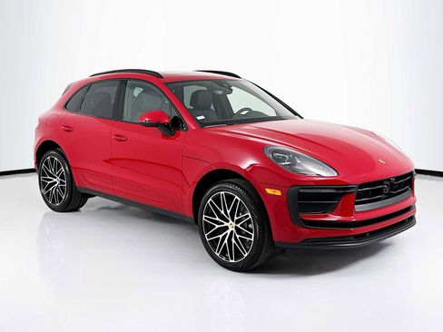 New 2026 Porsche Macan AWD/4WD image 7