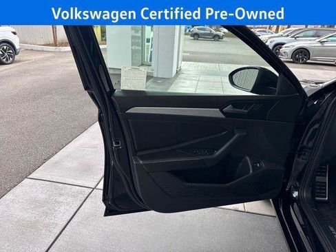 Certified 2025 Volkswagen Jetta Sport image 14