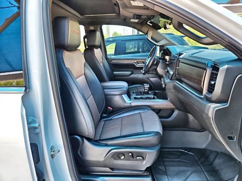 Used 2023 Chevrolet Silverado 1500 High Country w/ High Country Premium Package AWD/4WD image 28