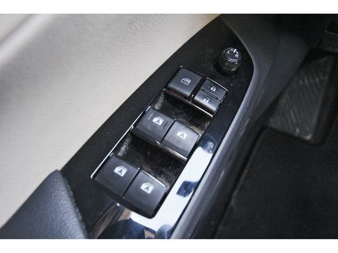 Used 2016 Toyota Prius Two FWD image 23