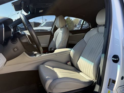 Used 2022 Genesis G70 2.0T w/ Prestige Package image 13