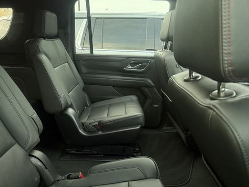 Used 2021 Chevrolet Suburban RST w/ Luxury Package image 6