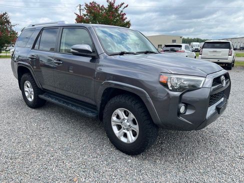 Used 2016 Toyota 4Runner SR5 Premium AWD/4WD image 4