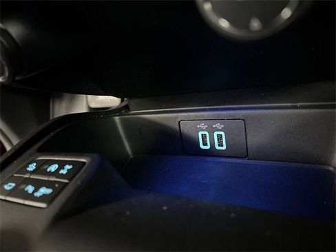 Used 2021 Ford Ranger Lariat w/ Equipment Group 501A High image 35