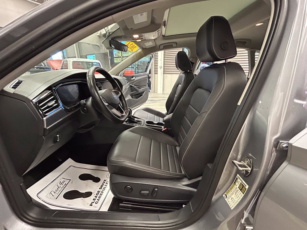 Used 2024 Volkswagen Jetta SE FWD image 55