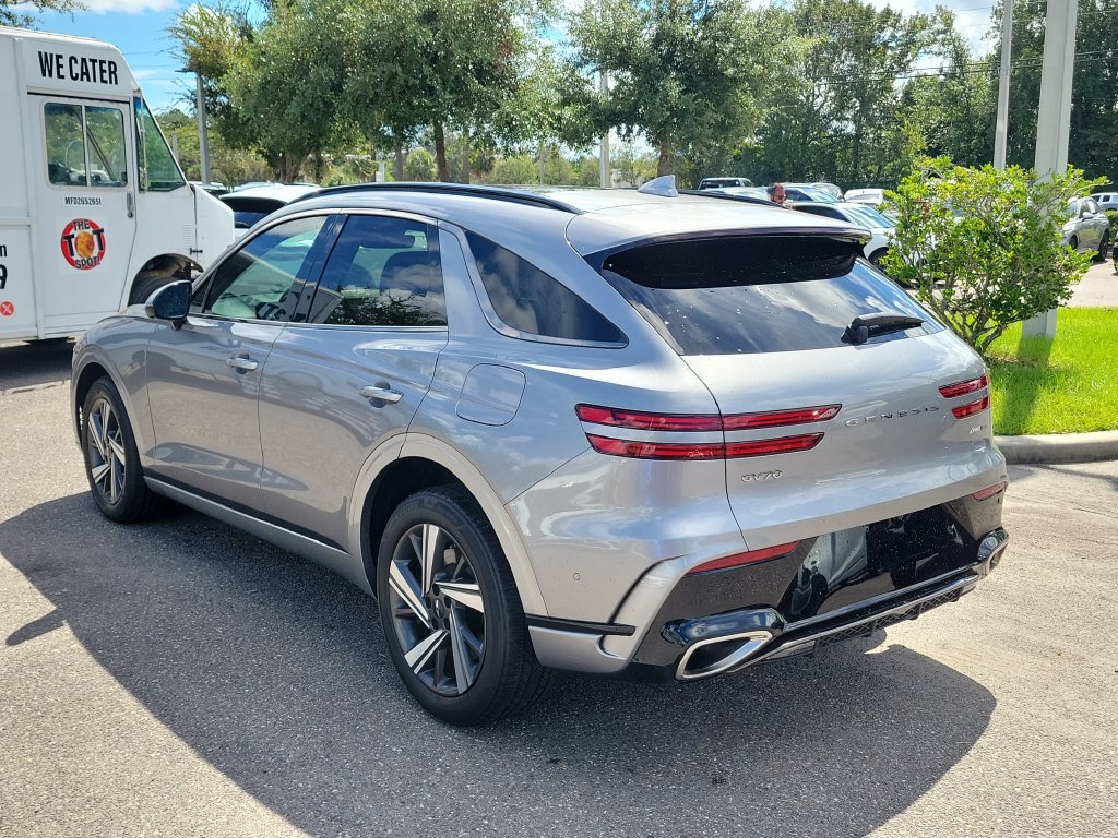 Used 2026 Genesis GV70 3.5T Sport Advanced AWD/4WD image 3