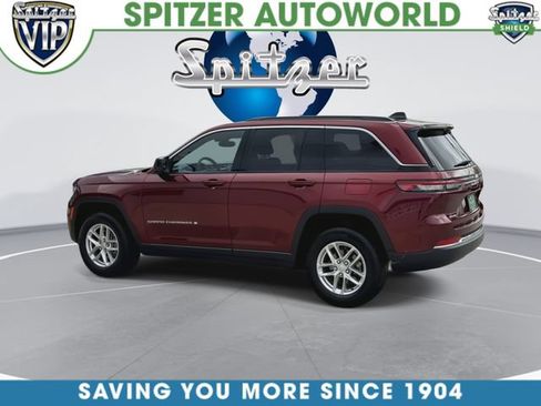 Certified 2024 Jeep Grand Cherokee Laredo X AWD/4WD image 7