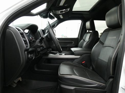 Used 2024 RAM 3500 Laramie w/ Night Edition image 20