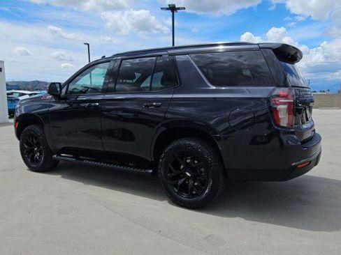 Used 2022 Chevrolet Tahoe Z71 w/ Z71 Off-Road Package AWD/4WD image 6