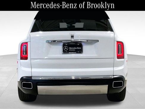 Used 2022 Rolls-Royce Cullinan w/ Cullinan Package AWD/4WD image 4