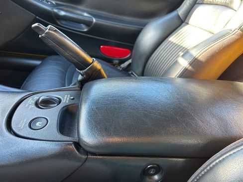 Used 2002 Chevrolet Corvette Convertible w/ Preferred Equipment Group2 image 26