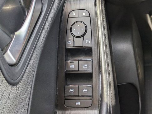 Used 2023 Nissan Rogue SV image 20