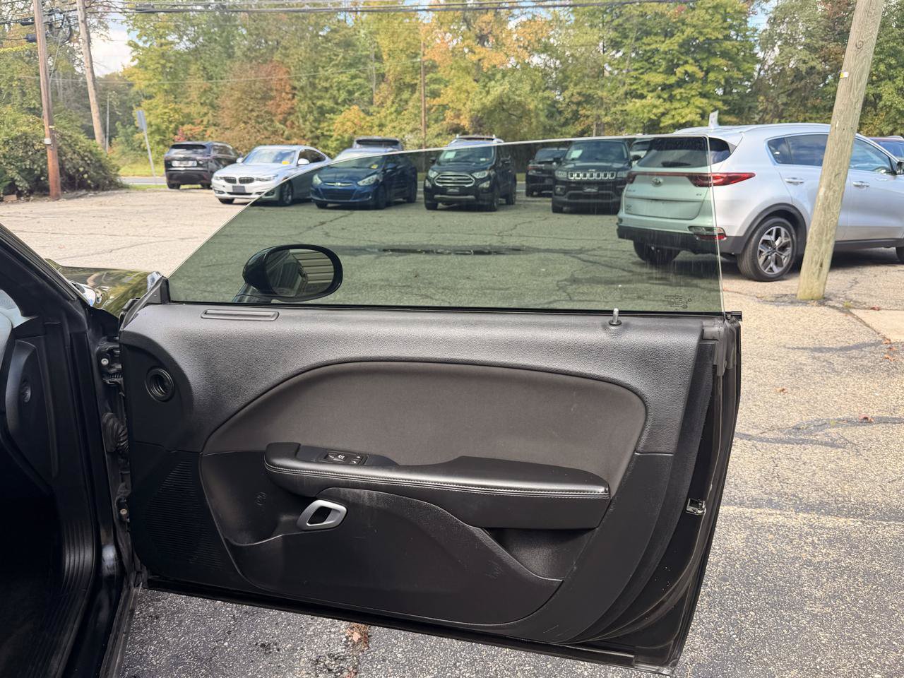 Used 2016 Dodge Challenger SXT RWD image 20