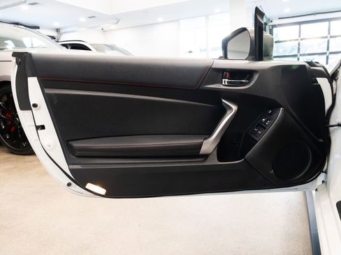 Used 2015 Subaru BRZ Limited image 11