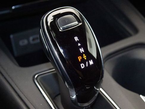 Certified 2023 Cadillac XT4 Premium Luxury w/ Enhanced Visibility Package image 33