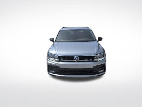 Used 2020 Volkswagen Tiguan SE R-Line image 6