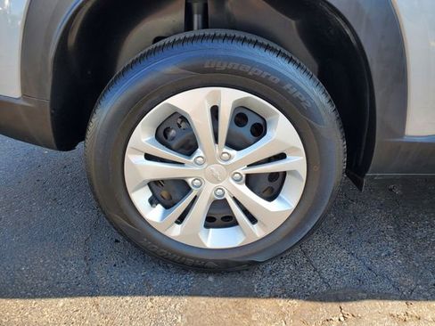 Certified 2024 Chevrolet Trax LS FWD image 9