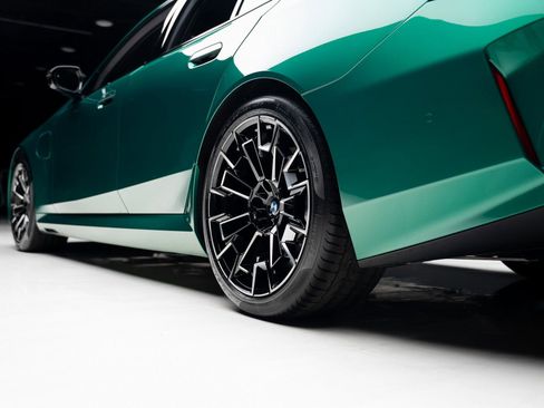 Used 2025 BMW M5 w/ Carbon Package image 82