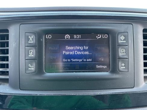 Used 2017 Chrysler Pacifica Touring-L image 30