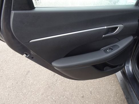 Used 2021 Hyundai Sonata SE image 15