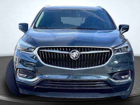 Used 2020 Buick Enclave Essence image 3