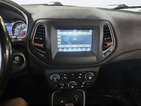 Used 2020 Jeep Compass Latitude AWD/4WD image 15