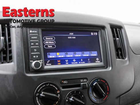 Used 2020 Nissan NV200 S image 19