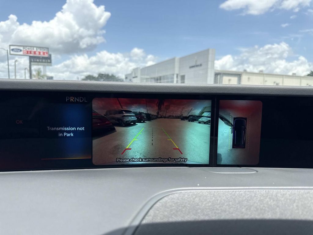 New 2026 Lincoln Nautilus Premier w/ Equipment Group 102A AWD/4WD image 23