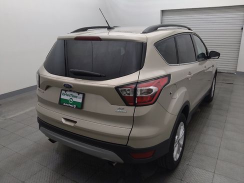 Used 2018 Ford Escape SE w/ Ford Safe & Smart Package FWD image 7