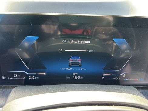 Used 2023 BMW X7 xDrive40i w/ Executive Package image 20