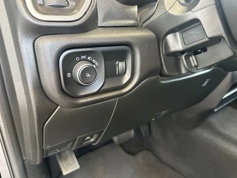 Used 2022 RAM 3500 Tradesman AWD/4WD image 23