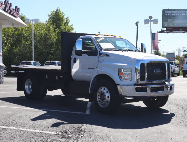 Used 2018 Ford F650 2WD Regular Cab Super Duty image 8