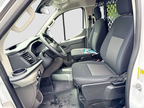 Used 2025 Ford Transit 250 Low Roof w/ Exterior Upgrade Package RWD image 25