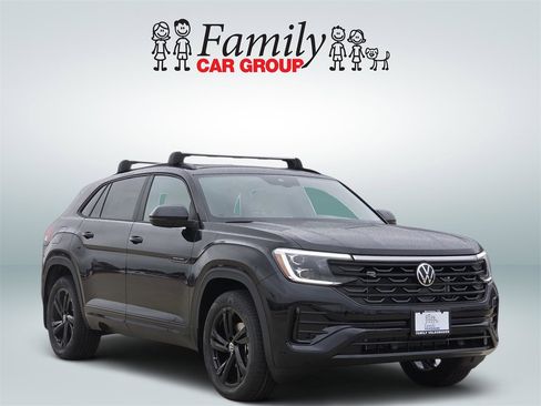 New 2026 Volkswagen Atlas Cross Sport SEL R-Line image 2
