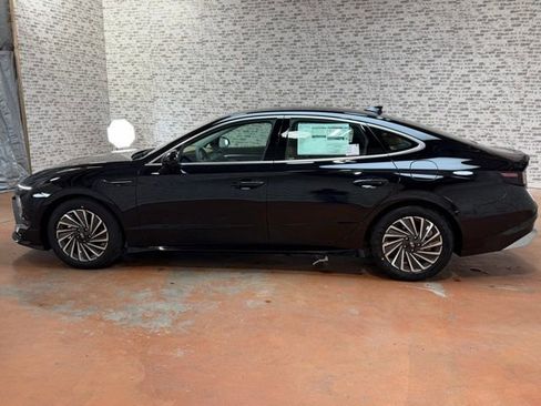 New 2026 Hyundai Sonata Limited FWD image 4