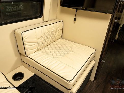 Used 2018 Mercedes-Benz Sprinter 3500 image 25