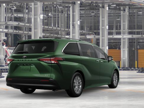 New 2026 Toyota Sienna XLE FWD image 9