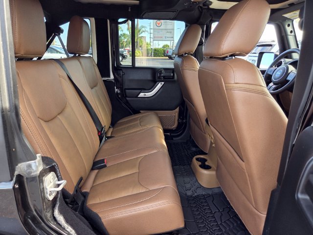 Certified 2018 Jeep Wrangler Unlimited Rubicon w/ Connectivity Group AWD/4WD image 18
