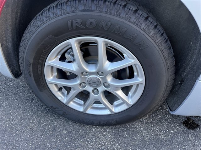 Used 2024 Chrysler Pacifica Touring-L FWD image 32