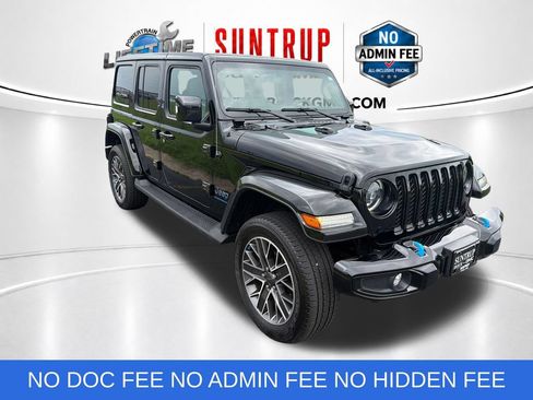 Used 2023 Jeep Wrangler Unlimited Sahara AWD/4WD image 8
