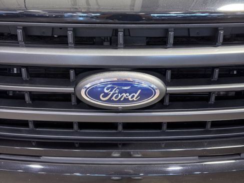 Used 2023 Ford F150 Lariat w/ Max Trailer Tow Package AWD/4WD image 12