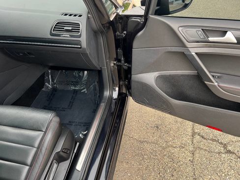 Used 2016 Volkswagen GTI SE w/ Lighting Package (SEL) image 29