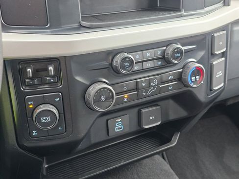 Used 2024 Ford F250 XLT w/ FX4 Off-Road Package image 30