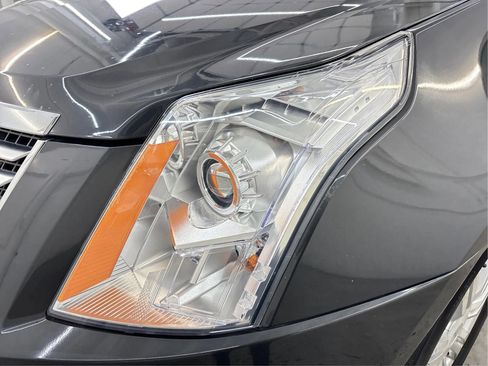 Used 2015 Cadillac SRX Luxury AWD/4WD image 32